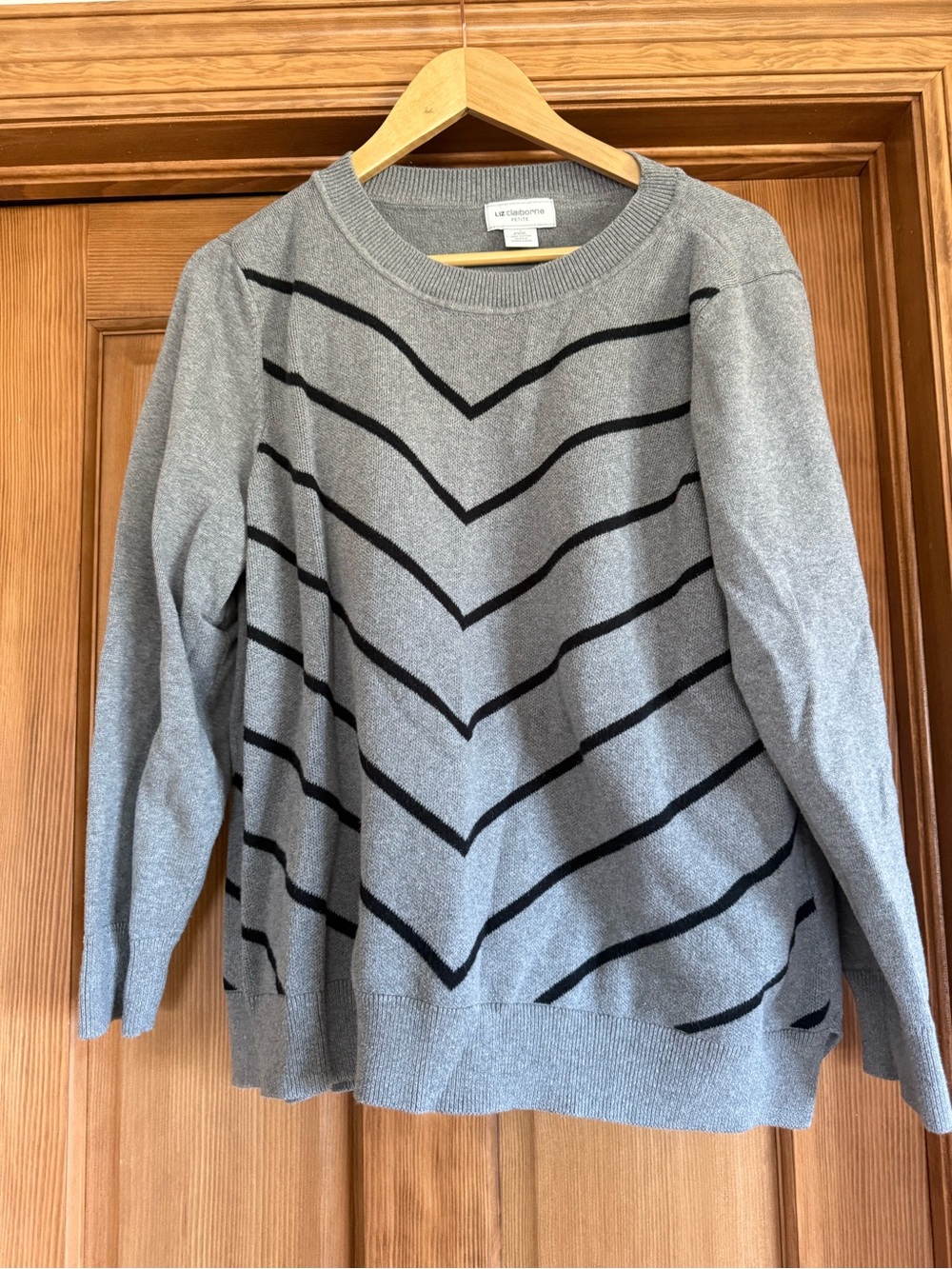 Liz Claiborne Gray Sweater with Black Chevron Stripes